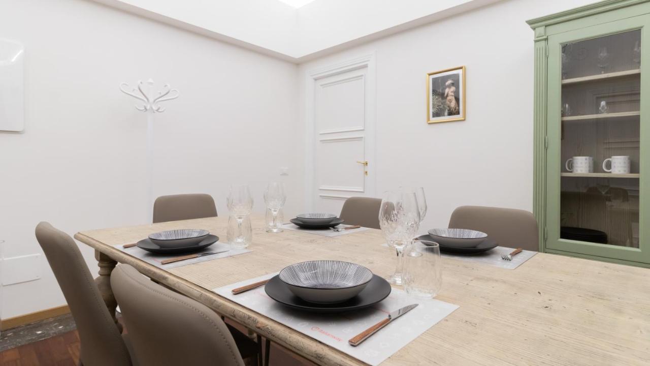 Italianway - Barberini Elegantia Apartments Roma エクステリア 写真